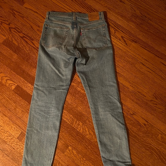 Levi wedgie fit jeans- size 26 - Picture 3 of 3